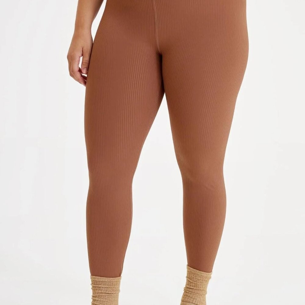 Girlfriend Collective Rye Rib High-rise Legging - Picture 2 of 3